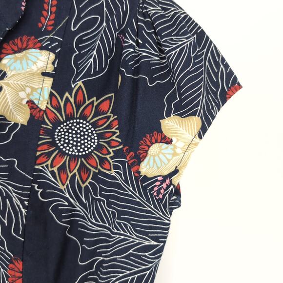 Charlotte Russe Womens Blue Floral Cap Sleeve Button Down Blouse Top Size S -GUC - Picture 4 of 13